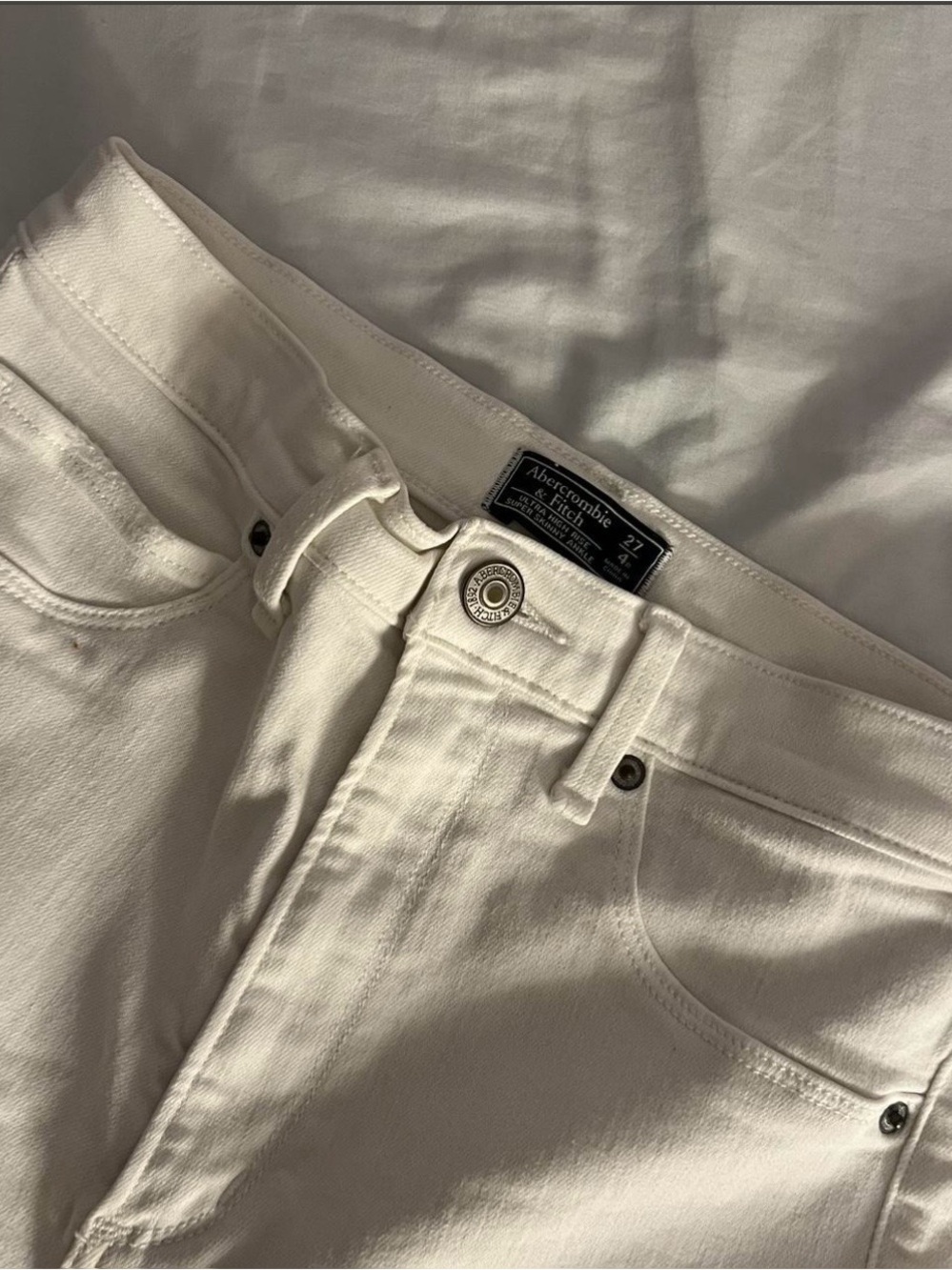 Abercrombie & Fitch White Skinny Jeans